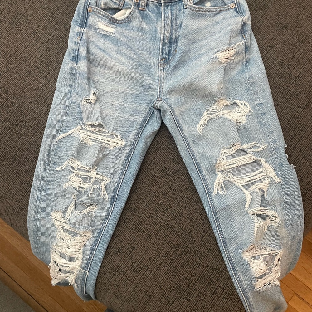 American Eagle Outfitters Blue Boyfriend Jeans Distressed